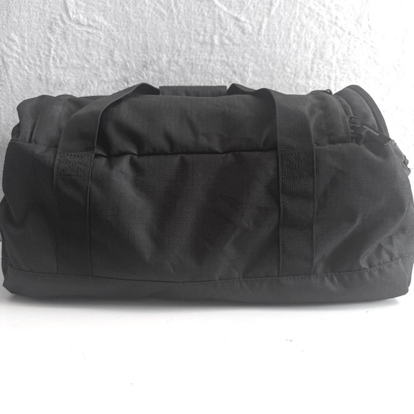 DAKINE PACKABLE EQ Duffel 35L Black Travel Gym CarryOn Shoulder Bag New W/TAGS - Picture 8 of 16
